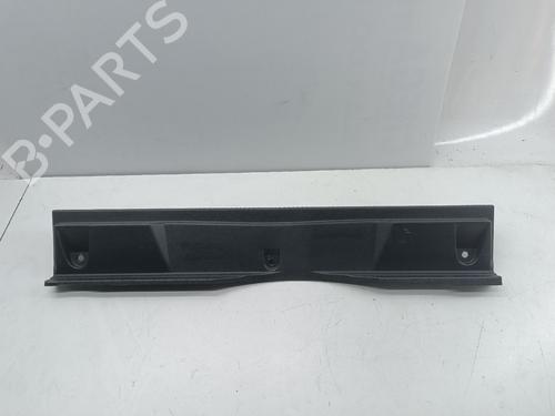 Used Boot lining PEUGEOT 5008 II (MC_, MJ_, MR_, M4_) 1.5 BlueHDi 130 (MCYHZJ, MCYHZR, MCYHZX) (131 hp) 30352508