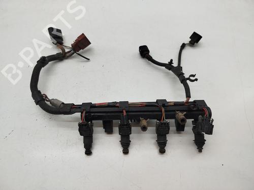 Used Injection rail VW POLO (6N2) 1.0 (50 hp) 30393800