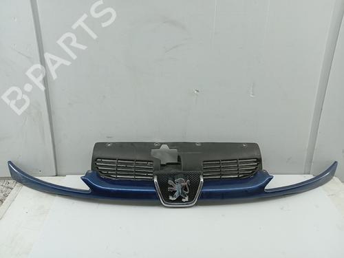 Grill PEUGEOT 206 Hatchback (2A/C) 1.1 i (60 hp) 30644553