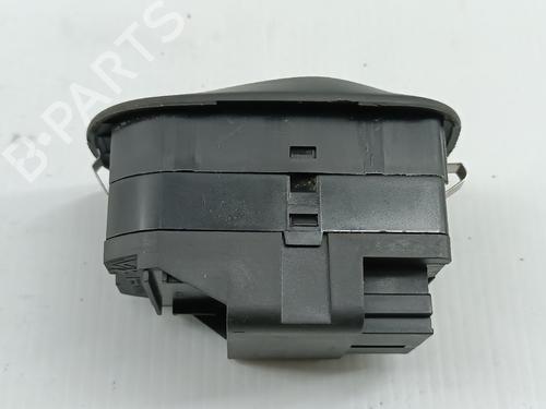 Used Left front window switch PEUGEOT 206 Hatchback (2A/C) 1.1 i (60 hp) 30645330