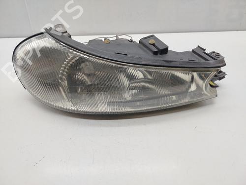 Used Right headlight FORD MONDEO II (BAP) 1.8 TD (90 hp) 30702557