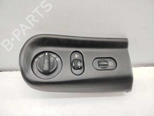 Used Headlight switch FORD MONDEO II (BAP) 1.8 TD (90 hp) 30702566