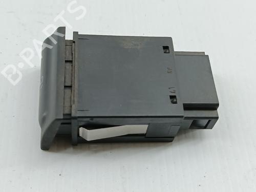 Salpicadero SKODA OCTAVIA I (1U2) 1.4 16V (75 hp) 30761130