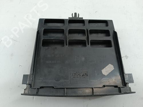 Used Glove box SEAT IBIZA III (6L1) 1.4 TDI (70 hp) 30774553