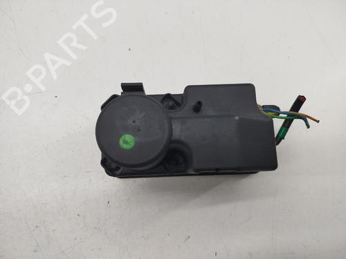 Used Central lock pump MERCEDES-BENZ 190 (W201) D 2.0 (201.122) (72 hp) 30787731