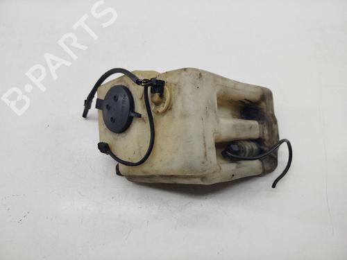 Used Windscreen washer tank MERCEDES-BENZ 190 (W201) D 2.0 (201.122) (72 hp) 30788692