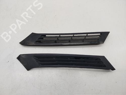 Used Grille MERCEDES-BENZ 190 (W201) D 2.0 (201.122) (72 hp) 30795961