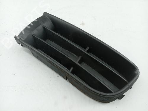 Used Grille VW POLO IV (9N_, 9A_) 1.2 12V (69 hp) 30838358