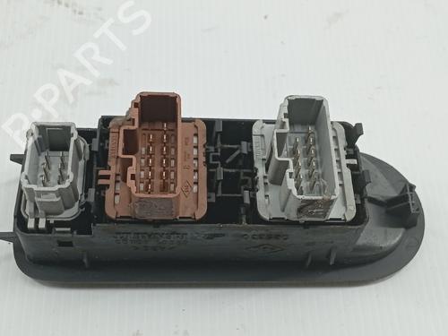 Pulsantiera anteriore sinistra RENAULT SCÉNIC II (JM0/1_) 1.5 dCi (JM1E, JM16) (106 hp) 30839584