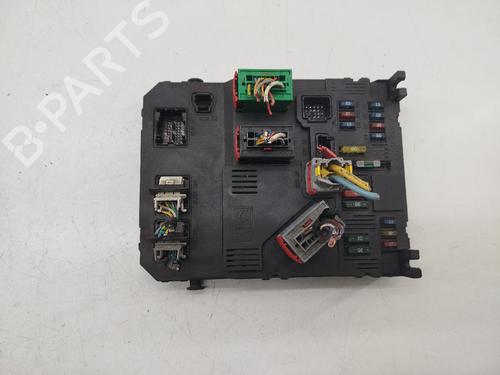 Używane Skrzynka bezpieczników CITROËN C3 I (FC_, FN_) 1.1 i (60 hp) 30890168