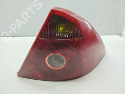 Used Right taillight FORD MONDEO III Saloon (B4Y) 2.0 TDCi (130 hp) 30967442