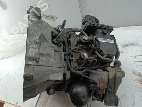 Gearkasse CITROËN DS5 2.0 HDi 200 Hybrid4 All-wheel Drive (200 hp) 31118132