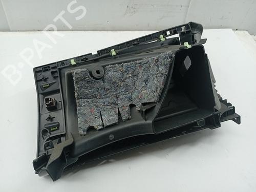 Used Glove box PEUGEOT 3008 I MPV (0U_) [2009-2017]  31118182