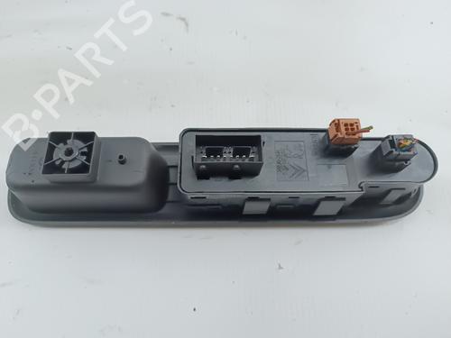 Used Left front window switch PEUGEOT 3008 I MPV (0U_) [2009-2017]  31118183