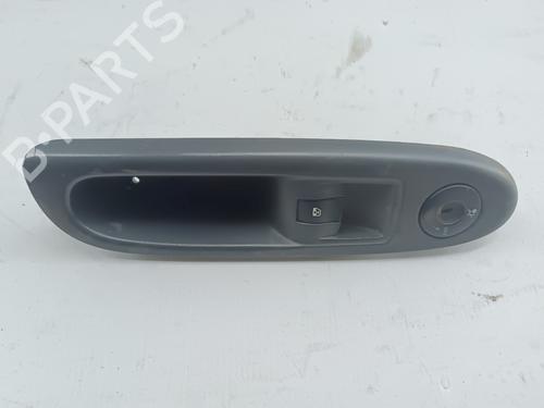 Right front window switch RENAULT CLIO II Hatchback Van (SB0/1/2_) 1.5 dCi (SB07) | BP31254405I26