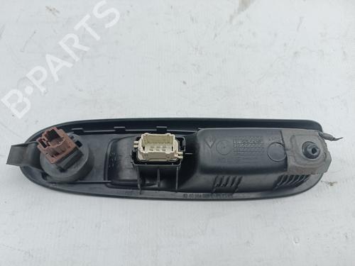 Right front window switch RENAULT CLIO II Hatchback Van (SB0/1/2_) 1.5 dCi (SB07) | BP31254405I26
