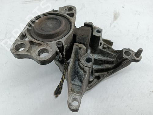 Motorfeste RENAULT CLIO II Hatchback Van (SB0/1/2_) 1.5 dCi (SB07) (65 hp) 31254419