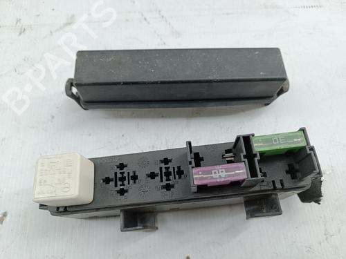 Sikringsdåse OPEL VECTRA C Estate (Z02) [2003-2009]  31254489