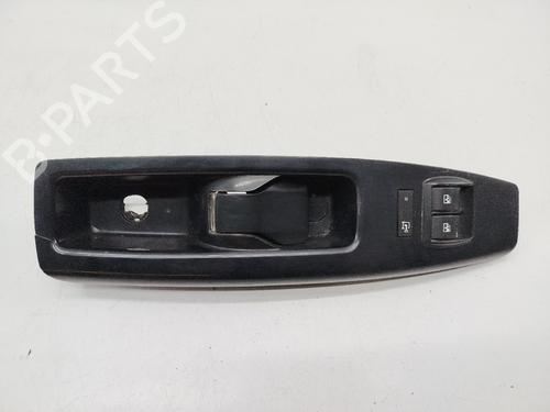 Used Left front window switch FIAT DOBLO Cargo (263_) 1.6 D Multijet (263WXD1B, 263WXR1B, 263WXX1B, 263ZXD1B,... (105 hp) 31271180