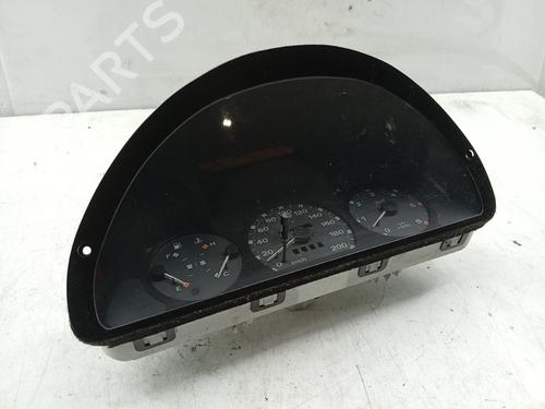 Used Instrument cluster FIAT PUNTO (176_) 1.7 TD (69 hp) 31308655