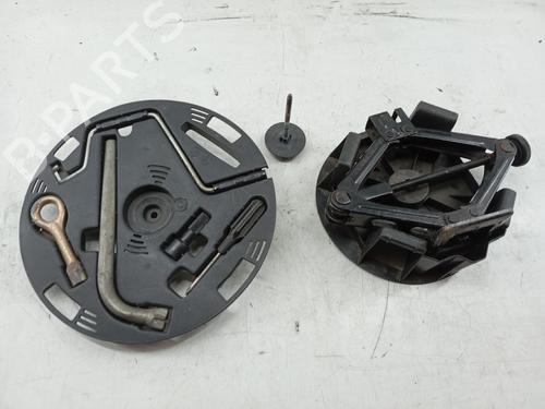 Used Jack Kit FIAT PUNTO (176_) 55 1.1 (54 hp) 31317769