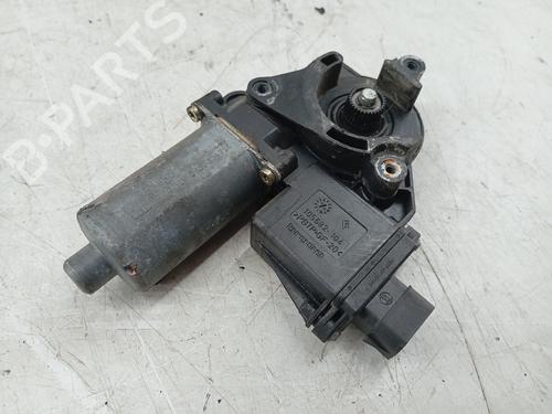 Used Right rear window motor OPEL VECTRA B (J96) 2.0 DTI 16V (F19) (101 hp) 31666746