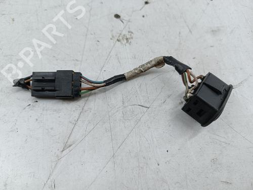 Used Right rear window switch OPEL VECTRA B (J96) 2.0 DTI 16V (F19) (101 hp) 31666747