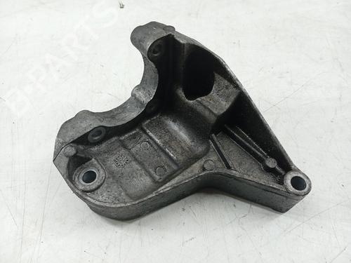 Used Engine mount BMW 3 Touring (E91) 320 d (163 hp) 31666967