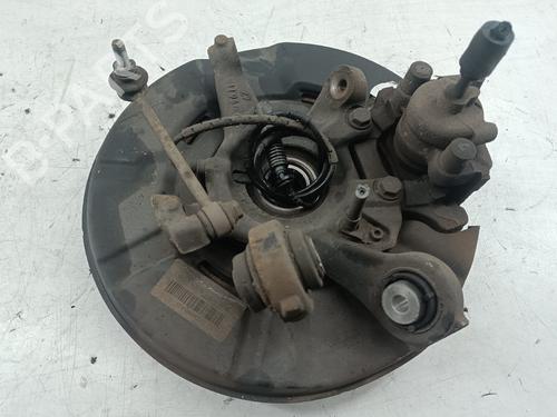 Fusee links achter BMW 3 Touring (E91) 320 d (163 hp) 31666997