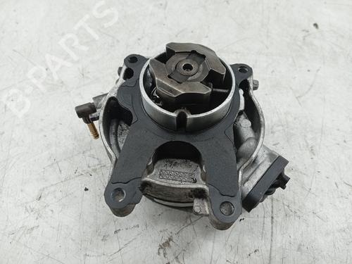 Used Vacuum pump FIAT DOBLO Cargo (263_) 1.6 D Multijet (263WXD1B, 263WXR1B, 263WXX1B, 263ZXD1B,... (105 hp) 31667135