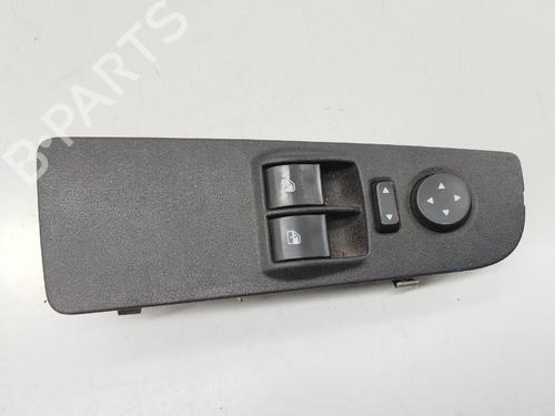 Left front window switch FIAT GRANDE PUNTO (199_) 1.3 D Multijet | BP31667158I27