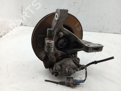 Used Right front steering knuckle OPEL VECTRA C Estate (Z02) [2003-2009]  31667191