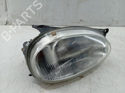 Used Right headlight OPEL CORSA B (S93) 1.4 i (F08, F68, M68) (60 hp) 31667220
