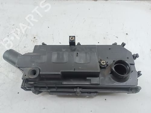 Used Air filter box VW GOLF IV (1J1) 1.4 16V (75 hp) 31667232