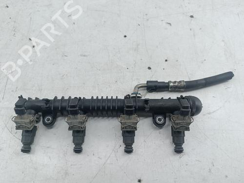 Rampa inyectora OPEL CORSA C (X01) 1.2 (F08, F68) (75 hp) 31718222