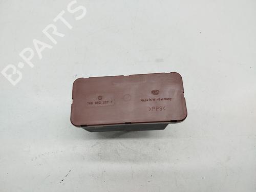 Elektronische module VW POLO III (6N1) 50 1.0 (50 hp) 31793391