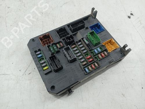 Fuse box CITROËN C4 II (NC_) 1.6 HDi 110 | BP31864031E1 - Image 3