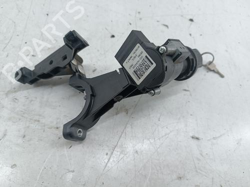 Used Ignition barrel FIAT DOBLO Cargo (263_) 1.6 D Multijet (263WXD1B, 263WXR1B, 263WXX1B, 263ZXD1B,... (105 hp) 31929680