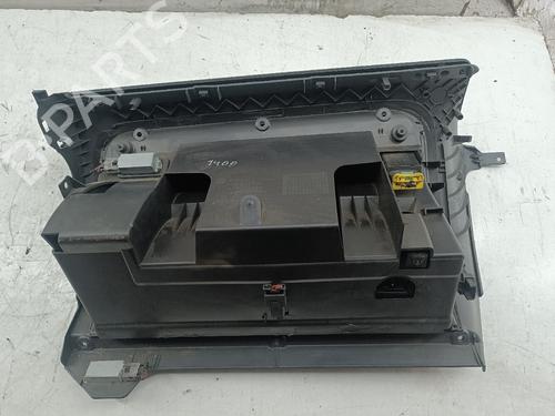 Vano posta oggetti VW GOLF V (1K1) [2003-2010]  31931958