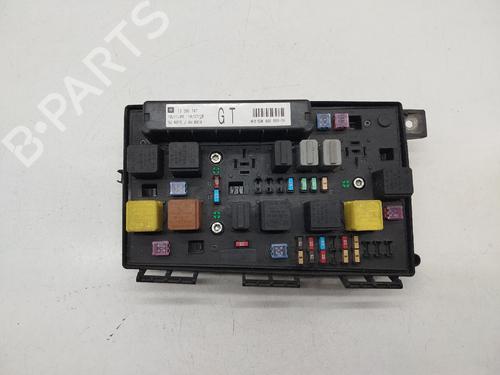 Fuse box OPEL ASTRA H (A04) | BP31949906E1