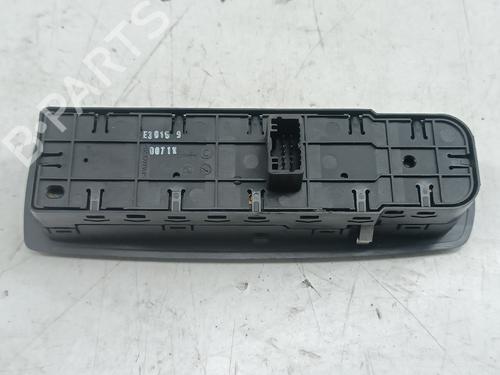 Used Left front window switch RENAULT MEGANE III Hatchback Van (BZ_) 1.5 dCi (BZ0C, BZ1A) (90 hp) 31956423