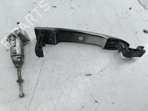 front-left-exterior-door-handle-renault-megane-iii-hatchback-bz01_-b3_-2008-31967573 main image