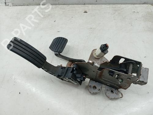 Pédale RENAULT MEGANE III Hatchback (BZ0/1_, B3_) [2008-2026]  31969787