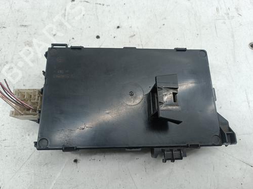 Used Fuse box RENAULT CLIO II Hatchback Van (SB0/1/2_) 1.5 dCi (SB07) (65 hp) 31982877