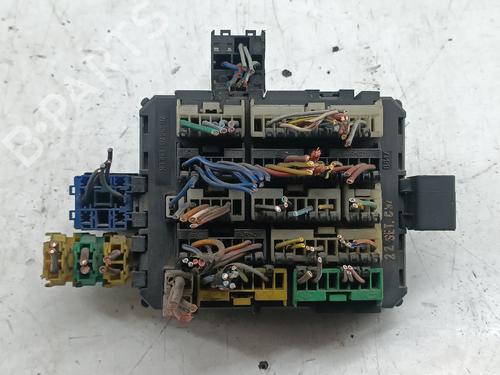 Used Fuse box FIAT UNO (146_, 158_) 50 1.1 (50 hp) 32000015