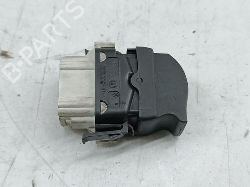 Used Right front window switch RENAULT CLIO II (BB_, CB_) 1.2 (BB0A, BB0F, BB10, BB1K, BB28, BB2D, BB2H, CB0A,... (58 hp) 32029332