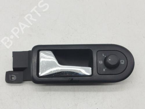 BP32060787I13 main image