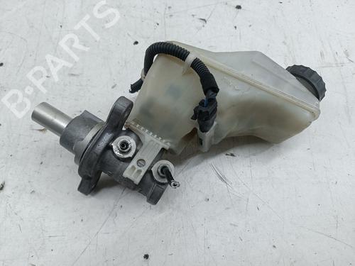 brake-master-cylinder-opel-corsa-d-s07-2006-2007-2008-2009-2010-2011-2012-2013-2014-2015-32060798 main image