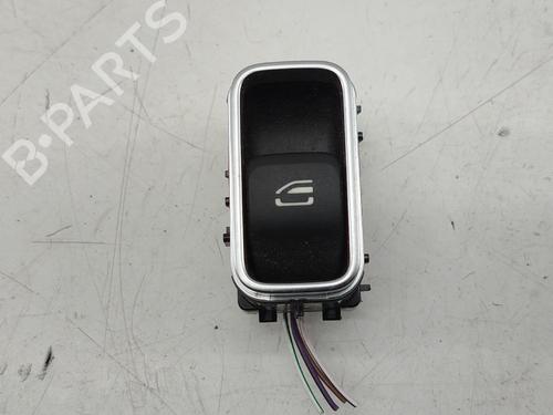 switch-mercedes-benz-a-class-w177-2018-32069269 main image