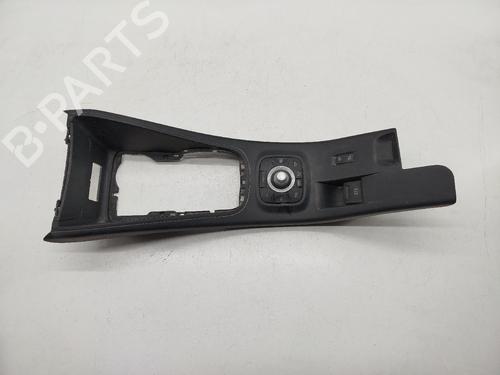 Middle console RENAULT MEGANE III Hatchback (BZ0/1_, B3_)  | BP32147415I22 